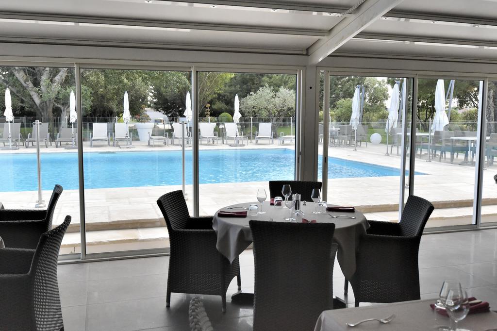 Le Domaine Des Oliviers Hotell Pierrelatte Exteriör bild