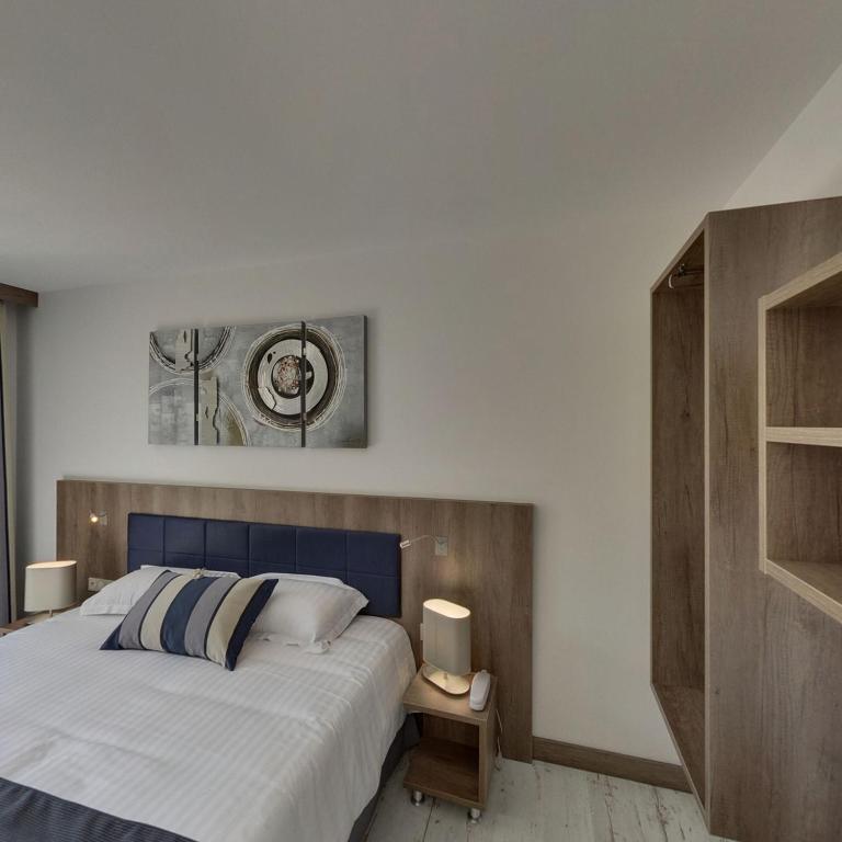 Le Domaine Des Oliviers Hotell Pierrelatte Rum bild