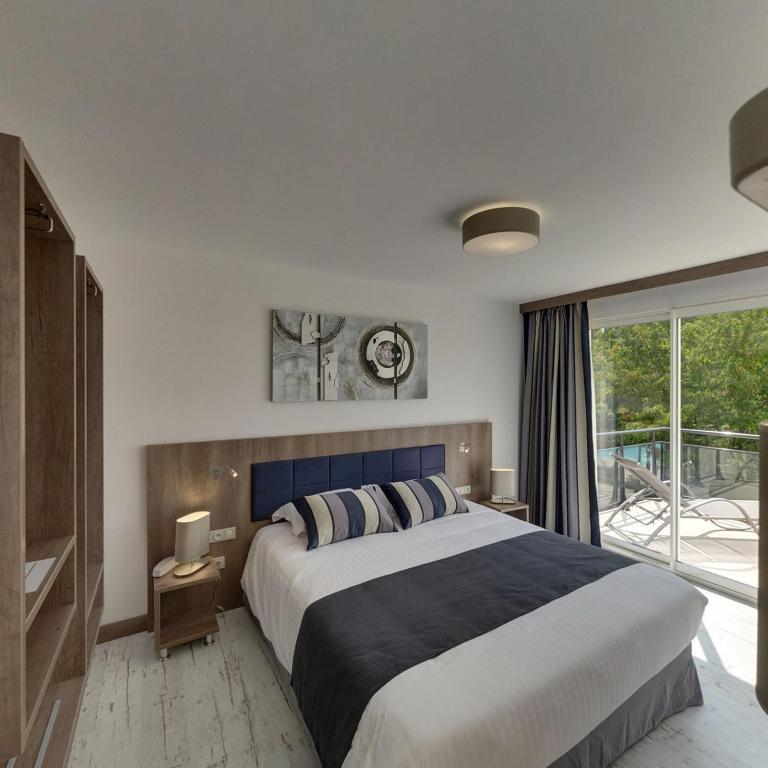 Le Domaine Des Oliviers Hotell Pierrelatte Rum bild