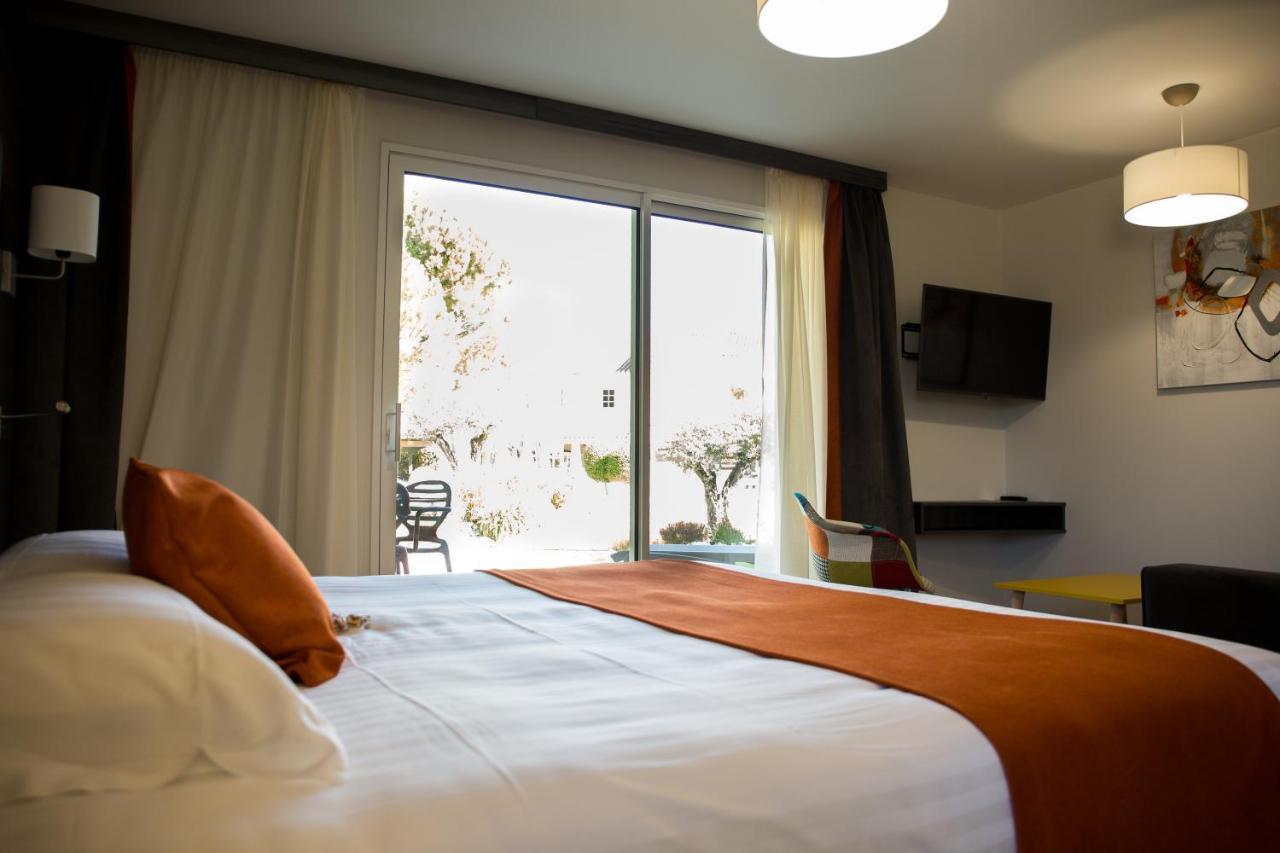 Le Domaine Des Oliviers Hotell Pierrelatte Exteriör bild