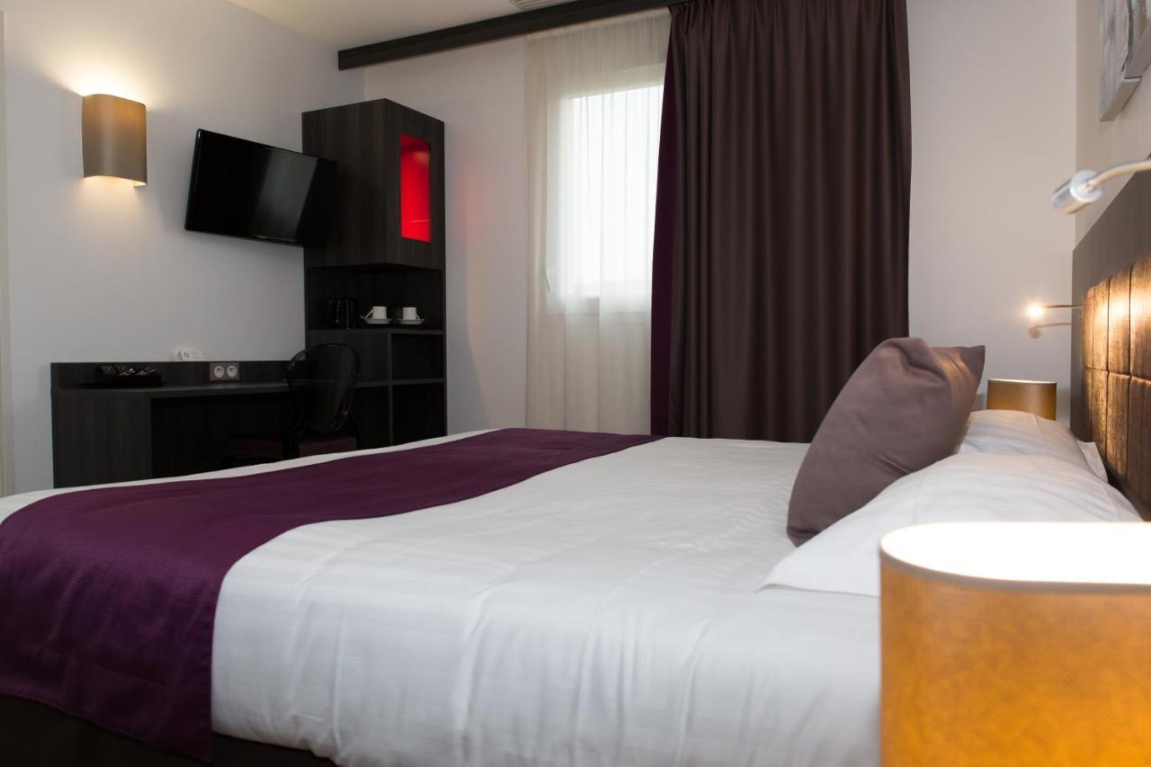 Le Domaine Des Oliviers Hotell Pierrelatte Exteriör bild